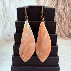 Vintage Bohemian Island Chic Shell Pierced Earrings